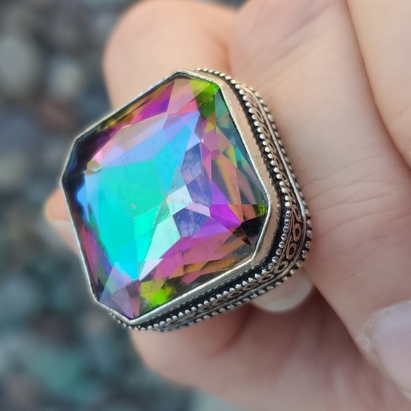 New Oversized Mystic Topaz 925 Silver Statement Ring. - Picture 16 of 16